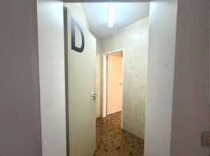 Damen WC Keller